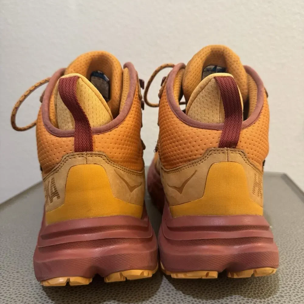 Hoka One One hoka one
